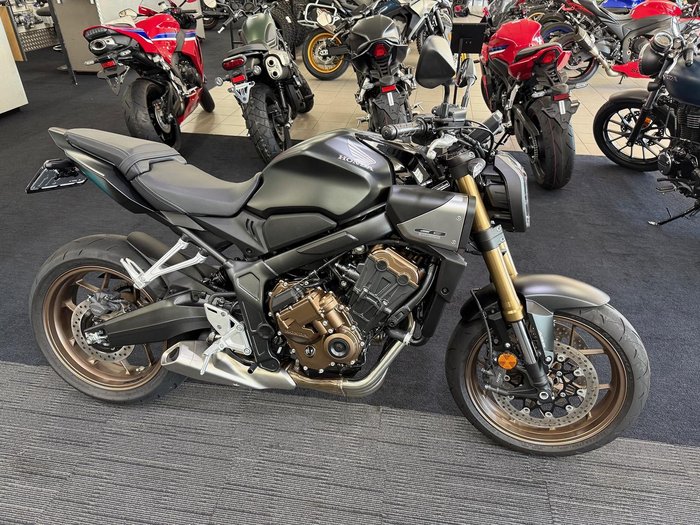 2024 Honda CB650R E-Clutch CB Black