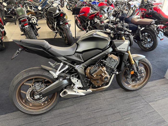 2024 Honda CB650R E-Clutch CB Black