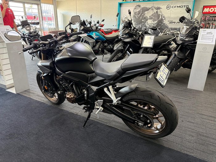 2024 Honda CB650R E-Clutch CB Black