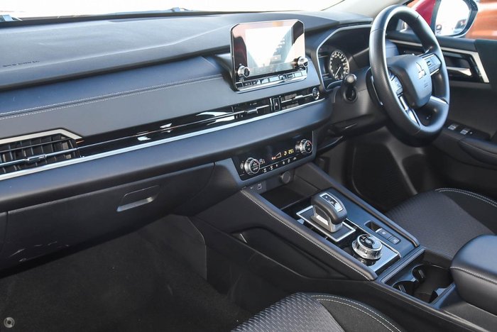 2025 Mitsubishi Outlander ES ZM MY24 Red Diamond