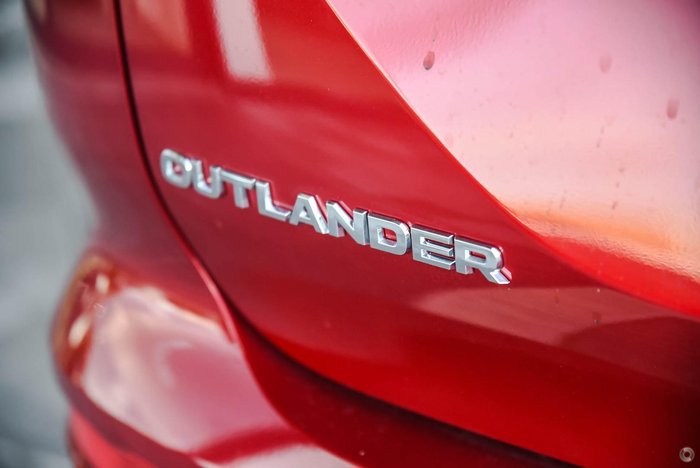 2025 Mitsubishi Outlander ES ZM MY24 Red Diamond
