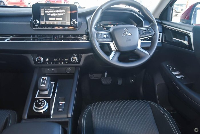 2025 Mitsubishi Outlander ES ZM MY24 Red Diamond