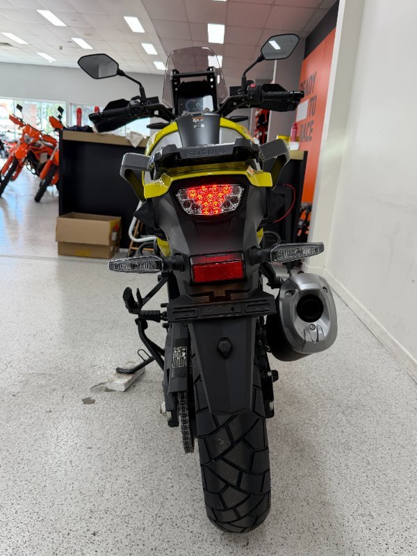 2025 Suzuki V-STROM 1050DE (DL1050RJ) Yellow