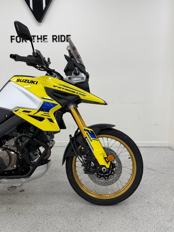 2025 Suzuki V-STROM 1050DE (DL1050RJ) Yellow