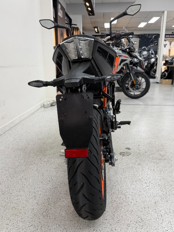 2024 Ktm 200 DUKE (ABS) Orange