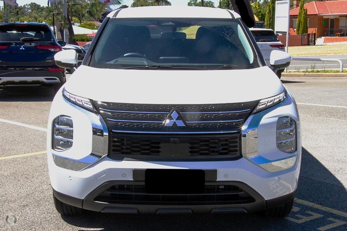 2025 Mitsubishi Outlander ES ZM MY24 White