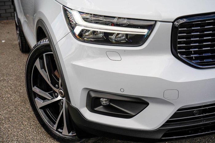 2021 Volvo XC40 T5 R-Design