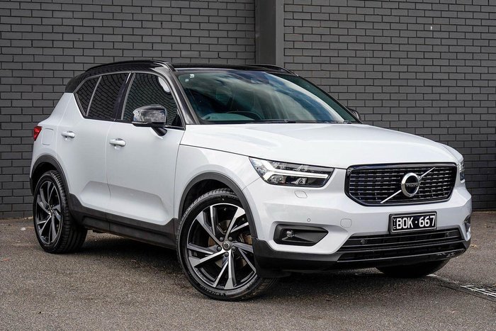2021 Volvo XC40 T5 R-Design