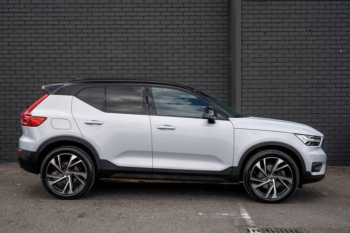 2021 Volvo XC40 T5 R-Design