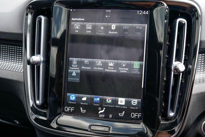 2021 Volvo XC40 T5 R-Design