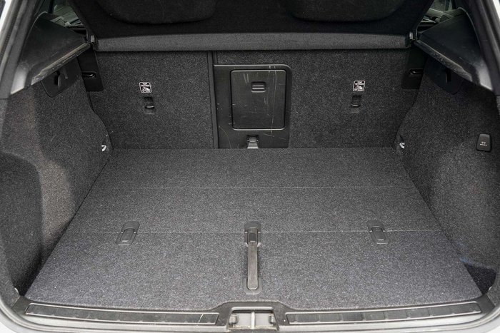 2021 Volvo XC40 T5 R-Design