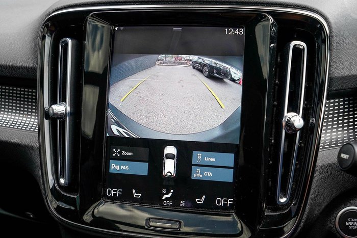 2021 Volvo XC40 T5 R-Design