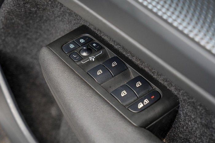 2021 Volvo XC40 T5 R-Design