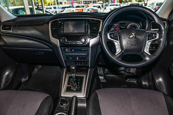 2022 Mitsubishi Triton GLX+