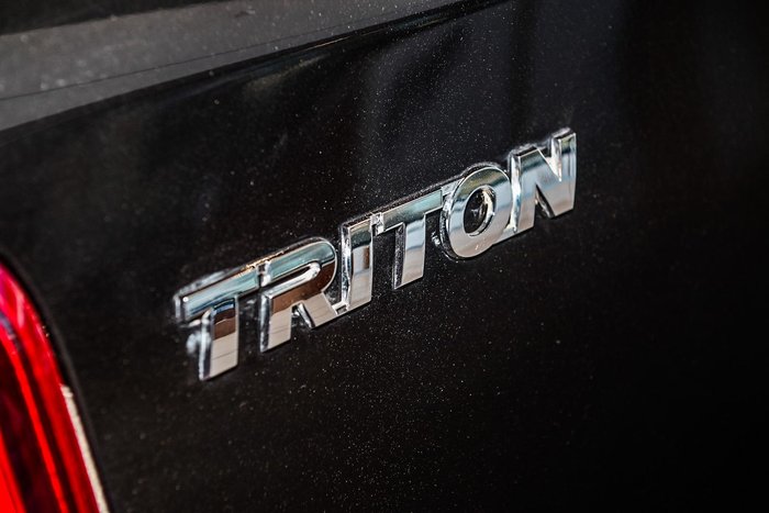 2022 Mitsubishi Triton GLX+