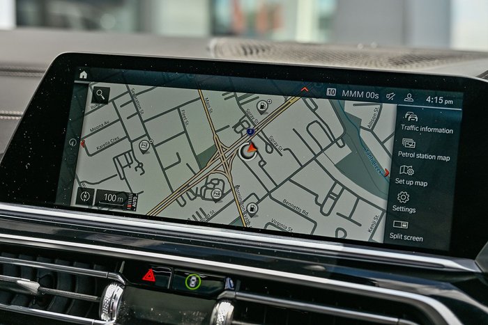 2022 BMW X7 M50i