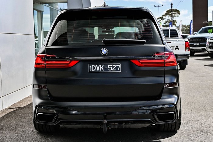 2022 BMW X7 M50i