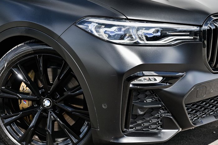 2022 BMW X7 M50i