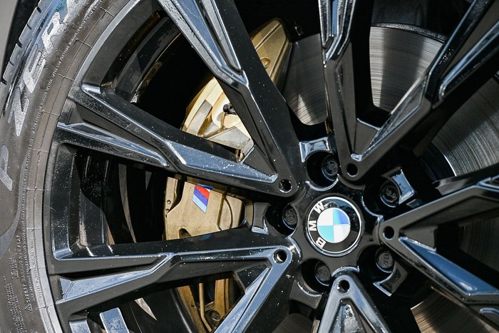 2022 BMW X7 M50i