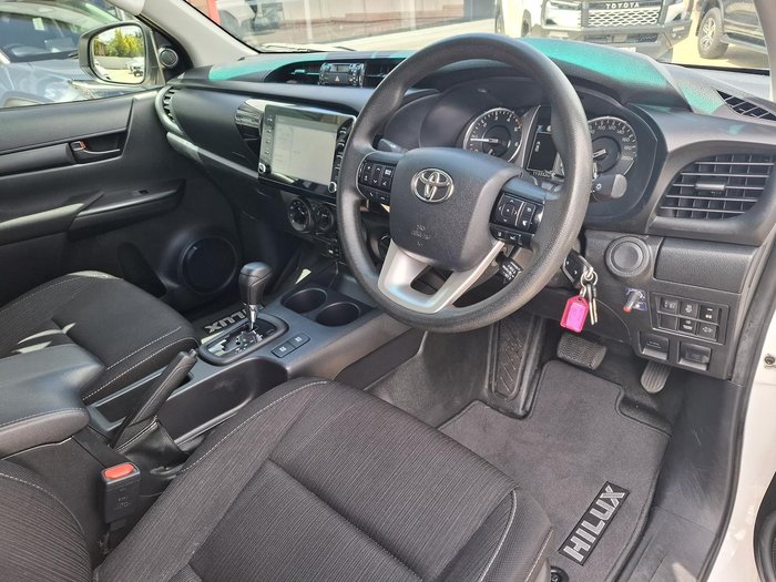 2021 Toyota Hilux SR