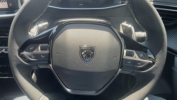 2025 Peugeot 2008 GT Hybrid