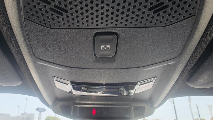 2025 Peugeot 2008 GT Hybrid