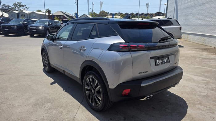 2025 Peugeot 2008 GT Hybrid