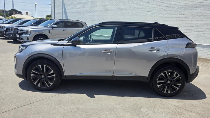 2025 Peugeot 2008 GT Hybrid