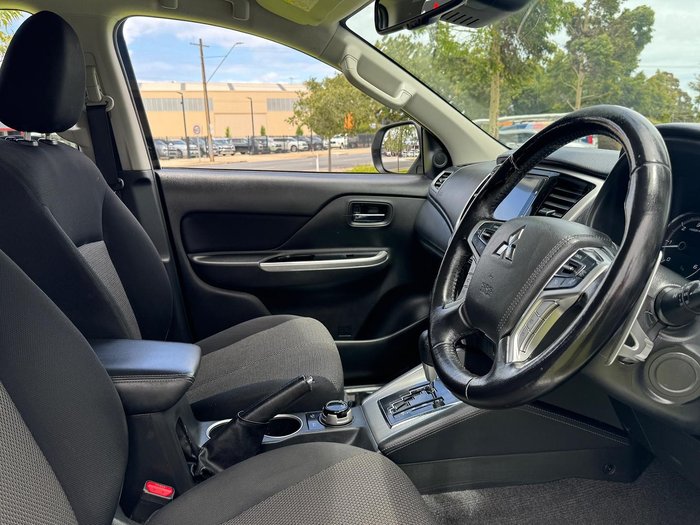 2021 Mitsubishi Triton GLS MR MY22 4X4 Dual Range White