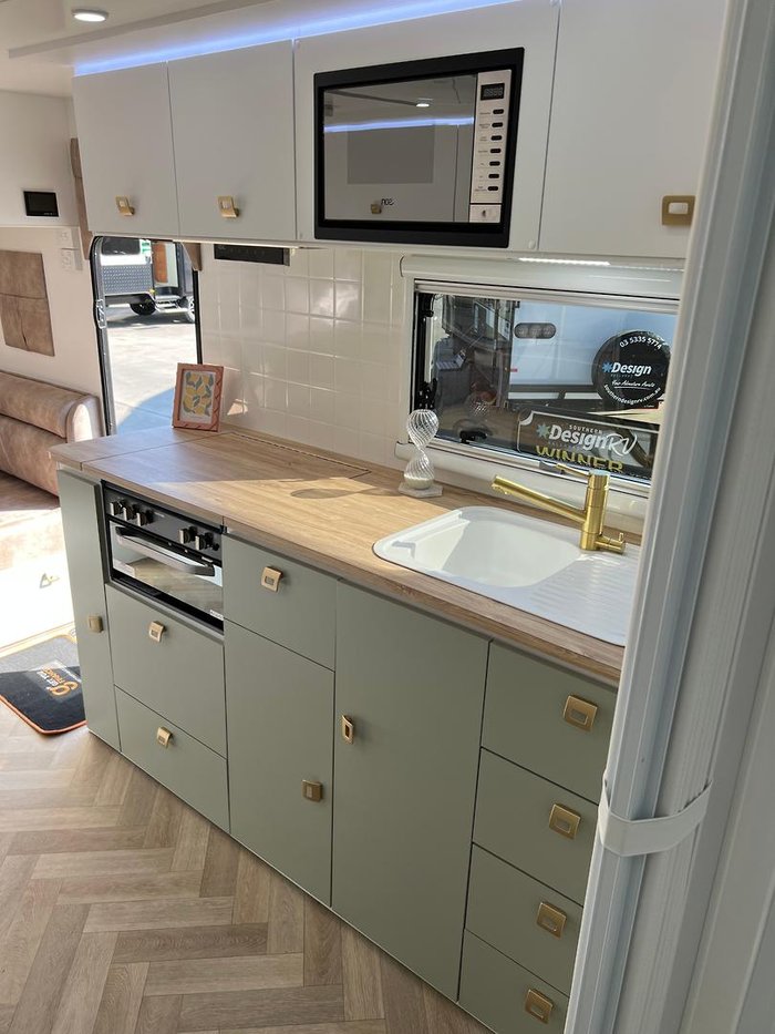 2026 Design RV 2210R Forerunner 22.10'