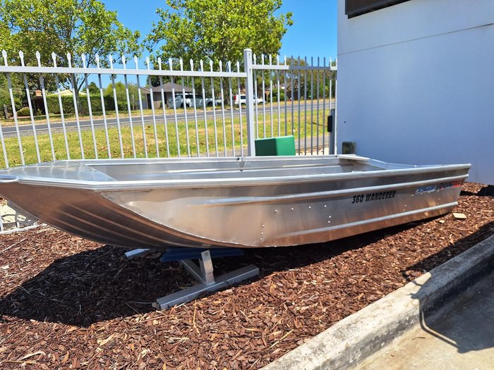 2025 QUINTREX 360 Wanderer