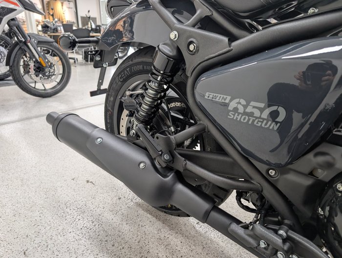 2026 Royal Enfield 2026 Royal Enfield 650CC SHOTGUN 650 Road Sheet Metal Grey