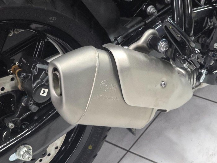 2025 Royal Enfield 2025 Royal Enfield 450CC GUERILLA 450 Road Silver