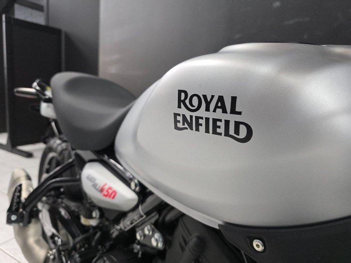 2025 Royal Enfield 2025 Royal Enfield 450CC GUERILLA 450 Road Silver