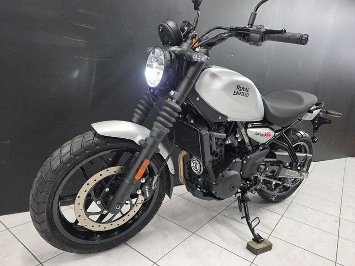 2025 Royal Enfield 2025 Royal Enfield 450CC GUERILLA 450 Road Silver