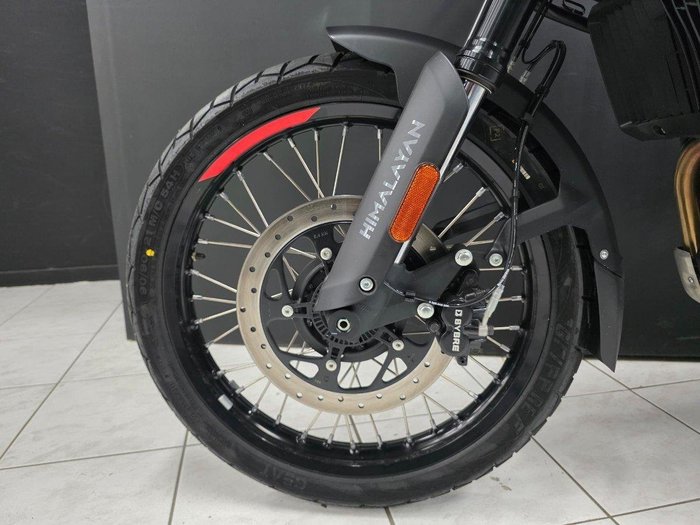 2025 Royal Enfield 2025 Royal Enfield 450CC HIMALAYAN 450 Road Silver