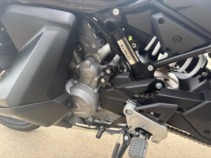 2025 CFMOTO MT-X Black