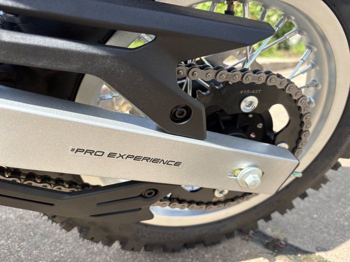 2025 CFMOTO CX-5E Blue