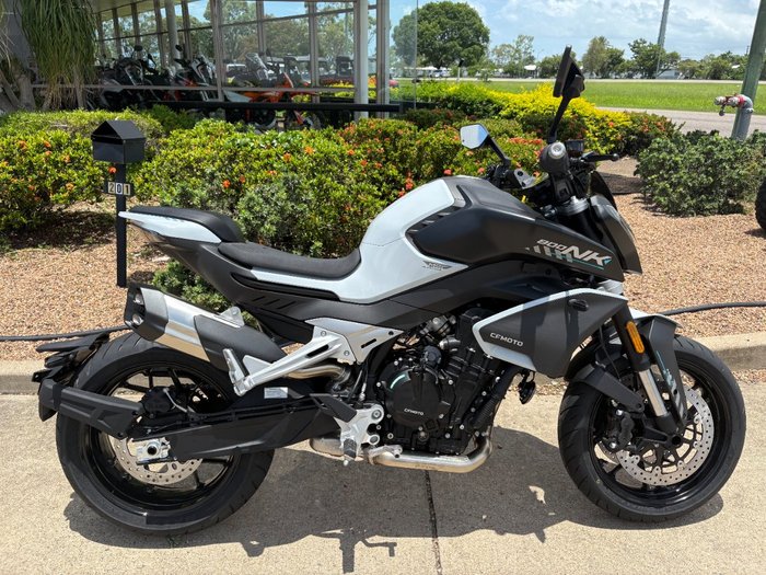 2025 CFMOTO NK ADVANCE AEROLITE G