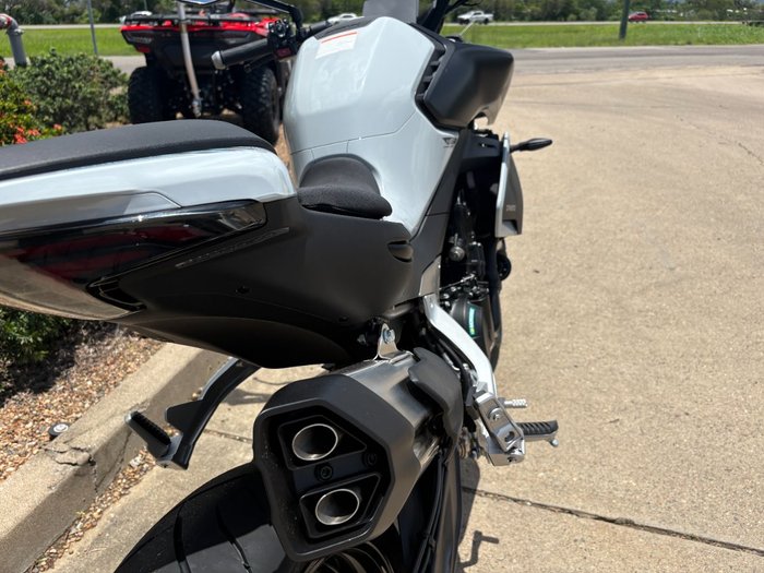 2025 CFMOTO NK ADVANCE AEROLITE G