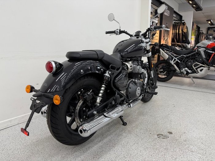 2025 Royal Enfield 2025 Royal Enfield 650CC SUPER METEOR 650 Road