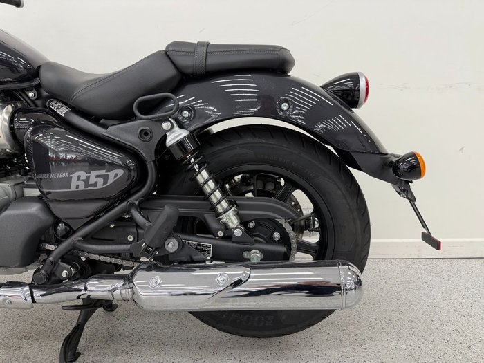 2025 Royal Enfield 2025 Royal Enfield 650CC SUPER METEOR 650 Road