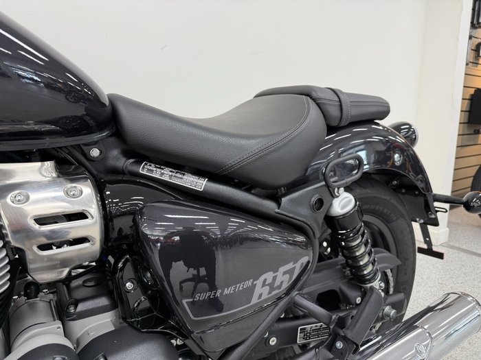 2025 Royal Enfield 2025 Royal Enfield 650CC SUPER METEOR 650 Road