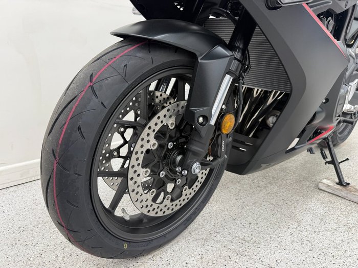 2025 Honda CBR650R Black