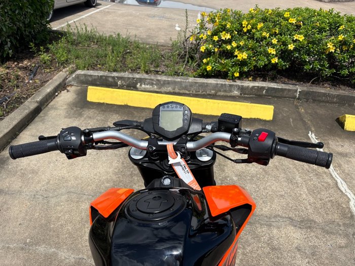 2025 Ktm 200 DUKE (ABS) Orange