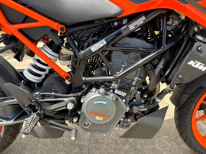 2025 Ktm 200 DUKE (ABS) Orange