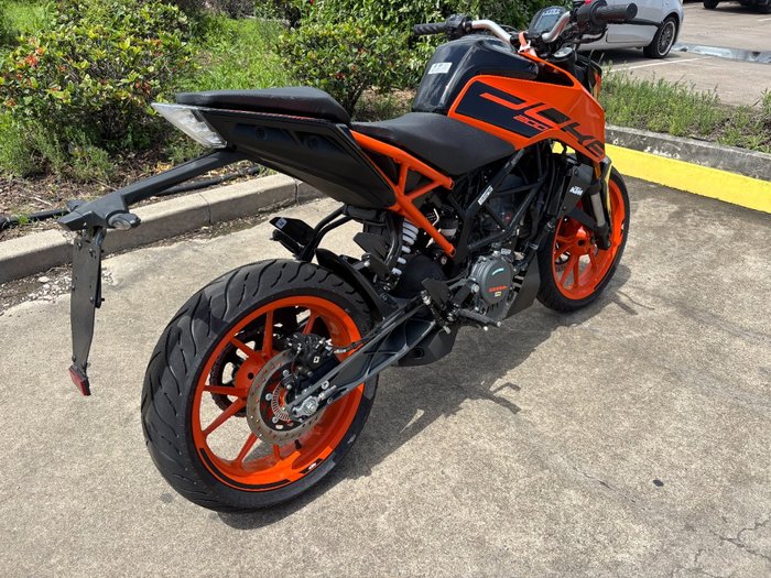 2025 Ktm 200 DUKE (ABS) Orange