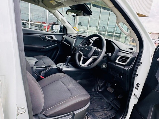 2023 Isuzu D-MAX 2023 Isuzu D-Max 4X4 Crew Cab Chassis LSM 3.0L TD Automatic (TOR3026) With Accesories