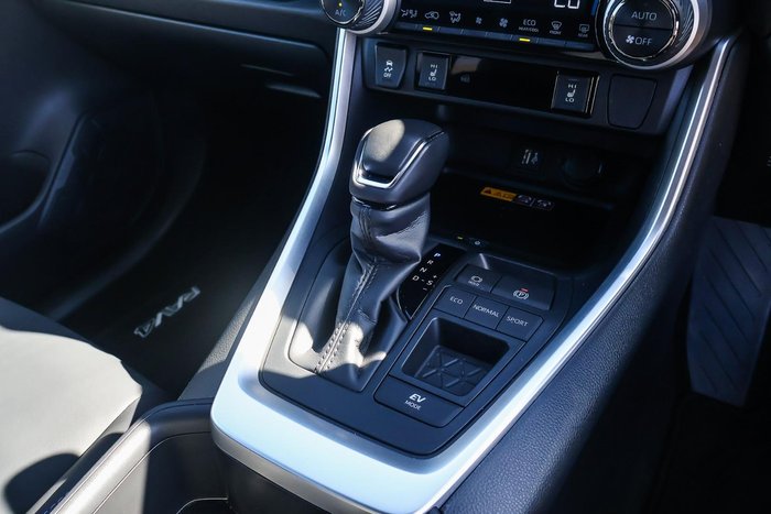 2024 Toyota RAV4 XSE