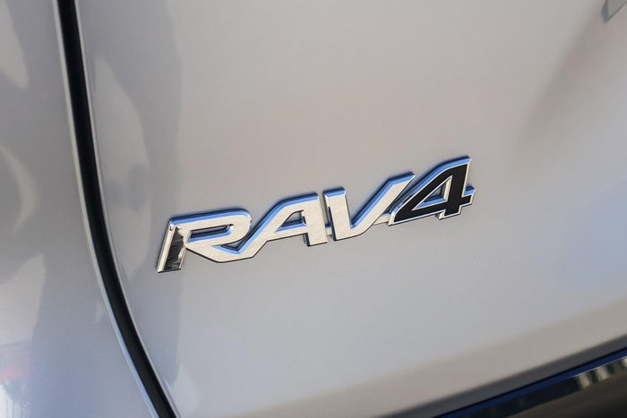 2024 Toyota RAV4 XSE